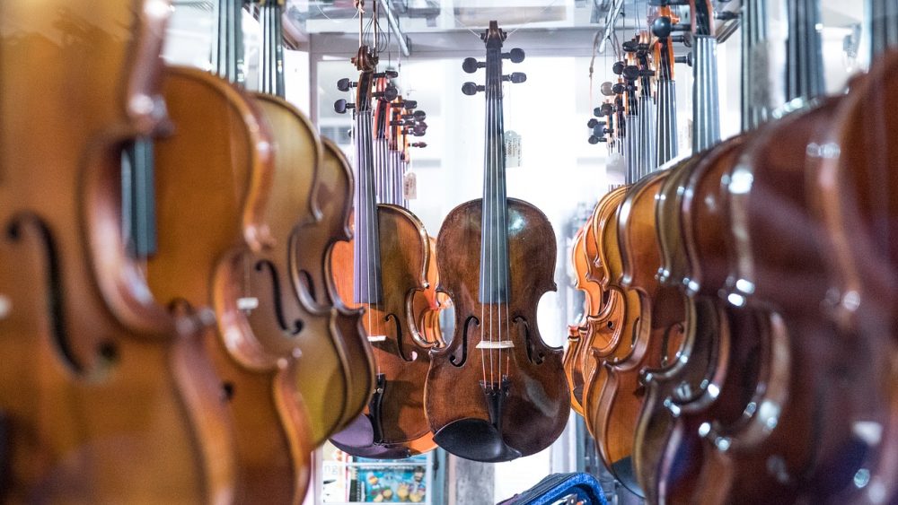 What Do I Need to Know Before Buying a Violin?